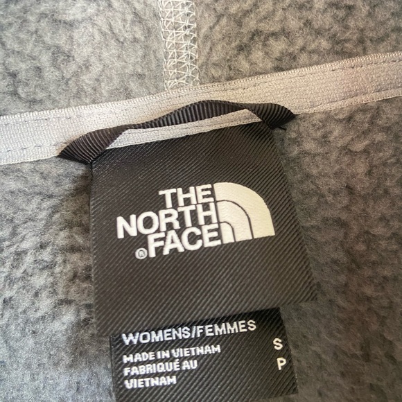 The North Face Women’s Fleece Jacket Small Gray Full Zip Recycled w/ Logo - Picture 7 of 9